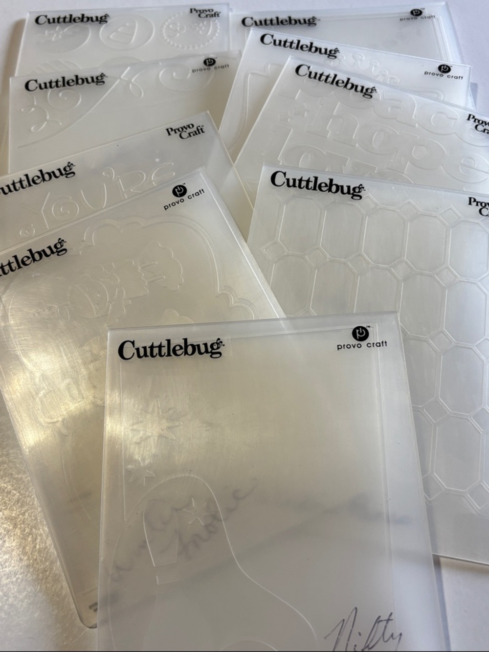 Cuttlebug Embossing Folders - Clear Set - Picture 3 of 16